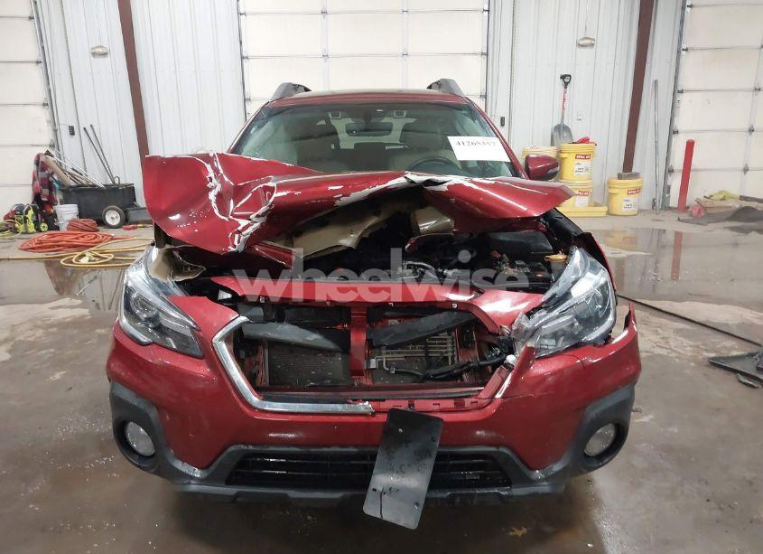 Photo 12 of 2018 Subaru Outback 2.5I LIMITED (VIN 4S4BSANC1J3357629)