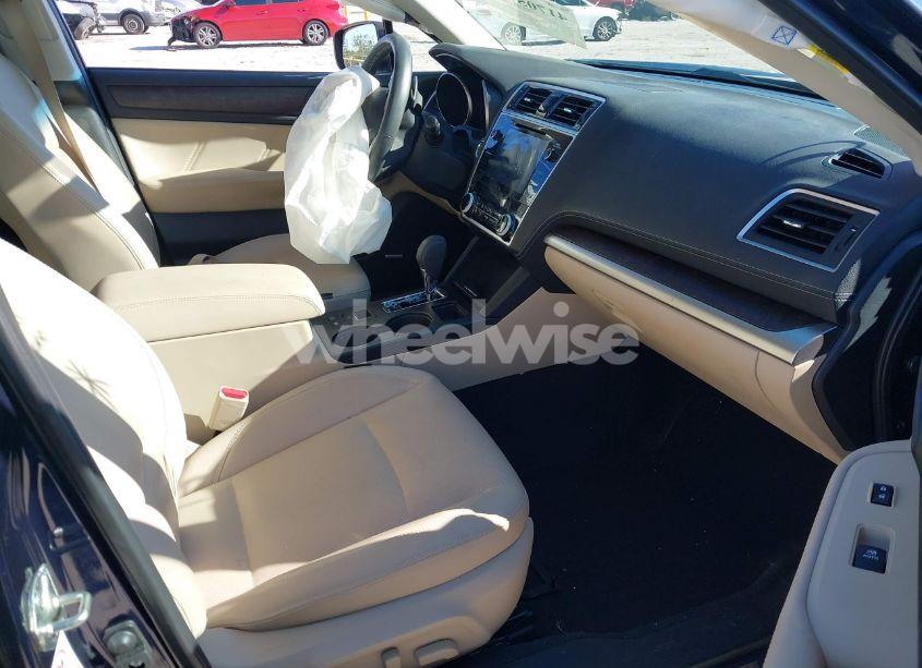 Photo 5 of 2018 Subaru Outback 2.5I LIMITED (VIN 4S4BSANC1J3370137)