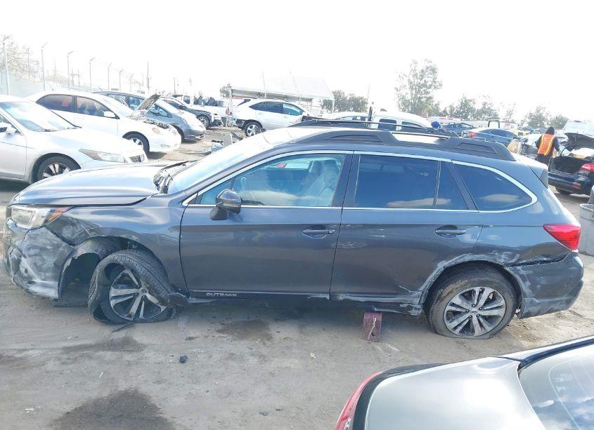 Photo 14 of 2018 Subaru Outback 2.5I LIMITED (VIN 4S4BSANC2J3201213)