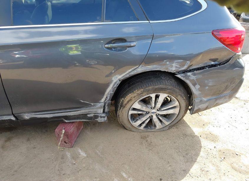 Photo 17 of 2018 Subaru Outback 2.5I LIMITED (VIN 4S4BSANC2J3201213)