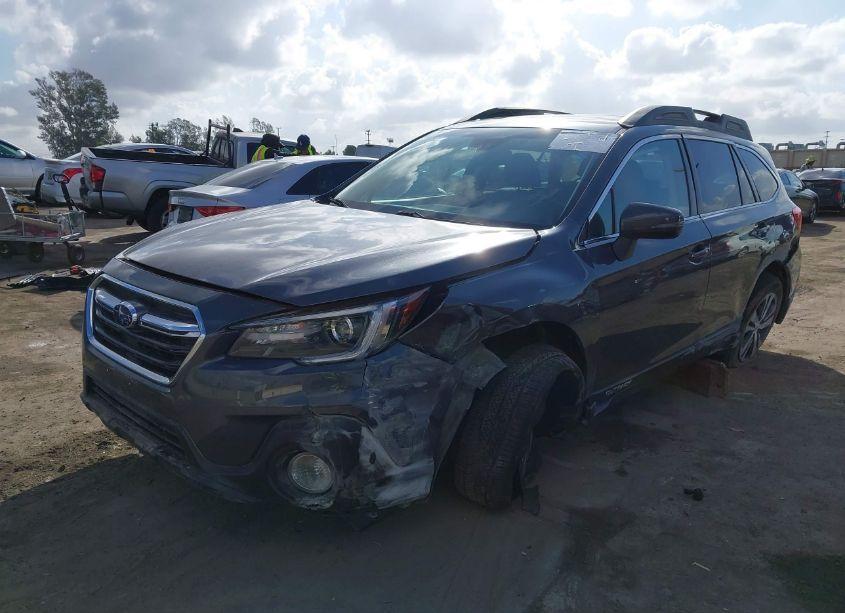 Photo 2 of 2018 Subaru Outback 2.5I LIMITED (VIN 4S4BSANC2J3201213)