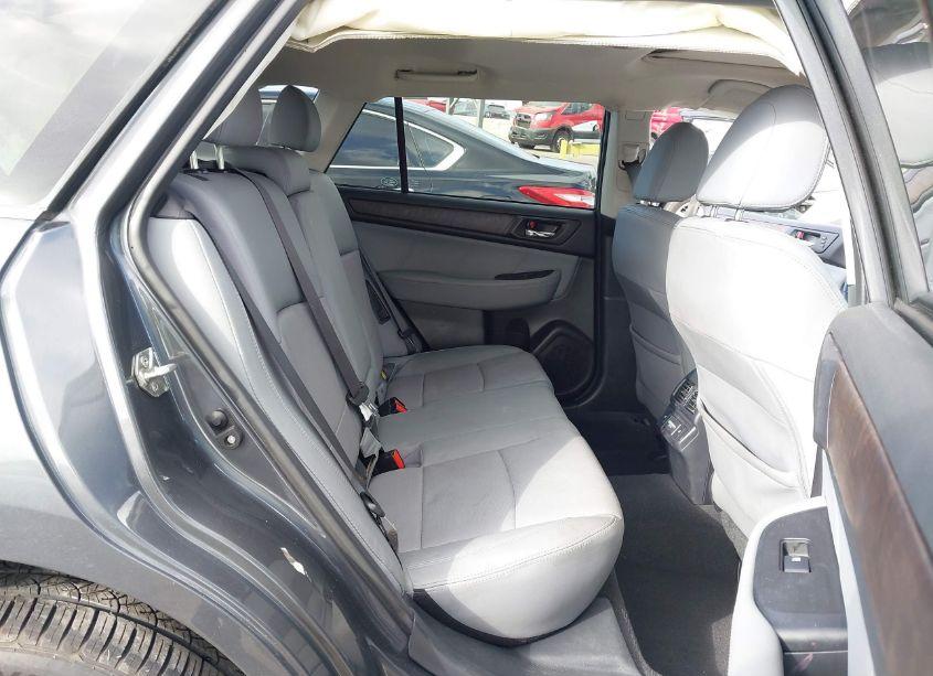 Photo 8 of 2018 Subaru Outback 2.5I LIMITED (VIN 4S4BSANC2J3201213)