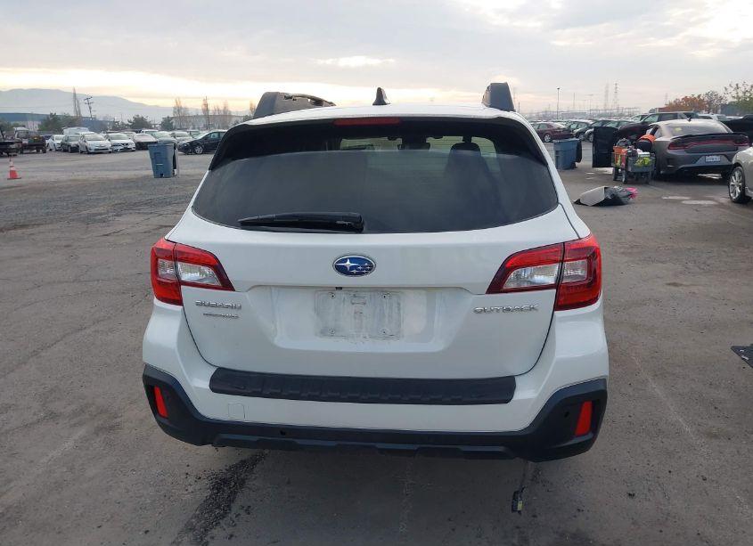 Photo 16 of 2018 Subaru Outback 2.5I LIMITED (VIN 4S4BSANC2J3202605)