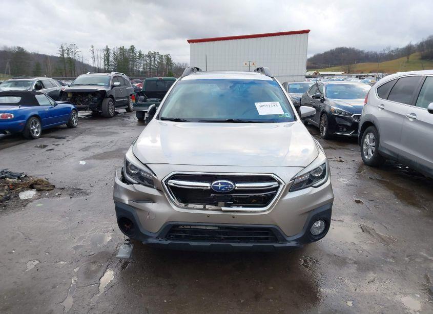 Photo 12 of 2018 Subaru Outback 2.5I LIMITED (VIN 4S4BSANC3J3321019)