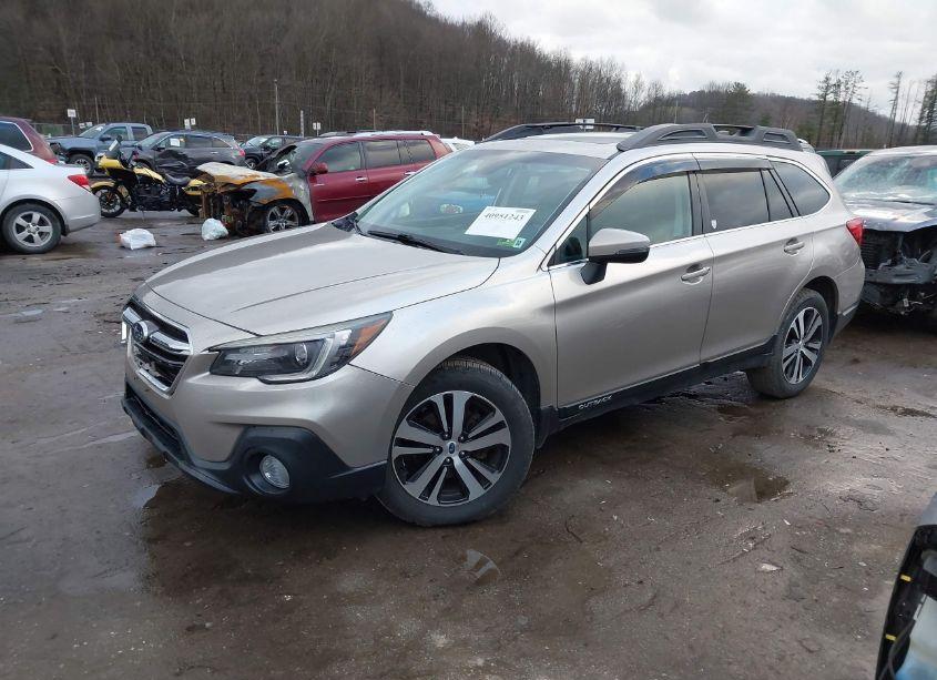 Photo 2 of 2018 Subaru Outback 2.5I LIMITED (VIN 4S4BSANC3J3321019)
