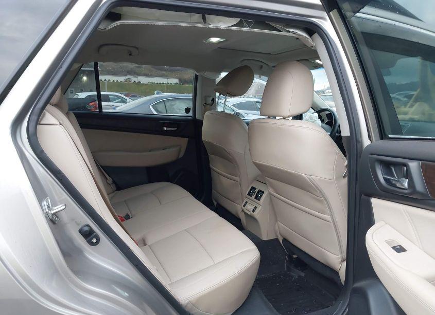 Photo 8 of 2018 Subaru Outback 2.5I LIMITED (VIN 4S4BSANC3J3321019)