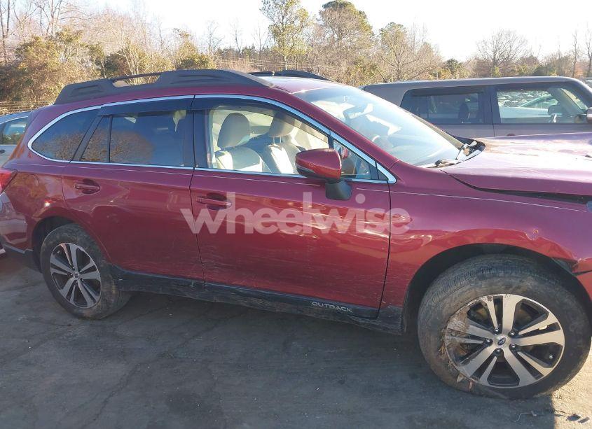 Photo 14 of 2018 Subaru Outback 2.5I LIMITED (VIN 4S4BSANC3J3323997)