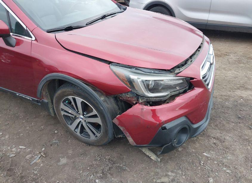 Photo 17 of 2018 Subaru Outback 2.5I LIMITED (VIN 4S4BSANC3J3372875)