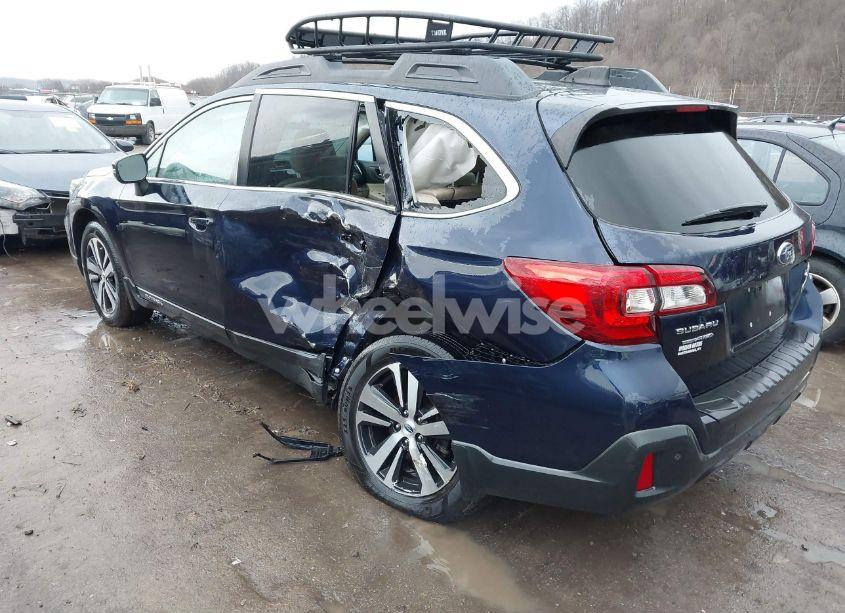 Photo 3 of 2018 Subaru Outback 2.5I LIMITED (VIN 4S4BSANC3J3390339)