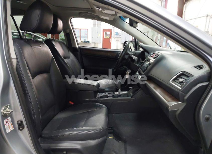 Photo 5 of 2017 Subaru Outback 2.5I LIMITED (VIN 4S4BSANC4H3231484)