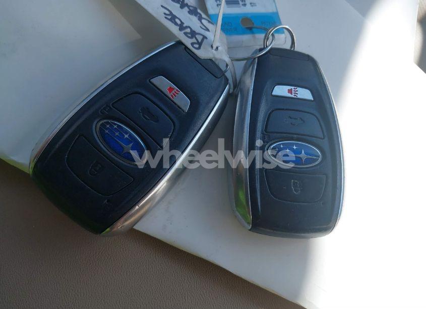 Photo 11 of 2017 Subaru Outback 2.5I LIMITED (VIN 4S4BSANC4H3334050)