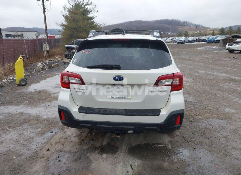 Photo 16 of 2018 Subaru Outback 2.5I LIMITED (VIN 4S4BSANC4J3356569)
