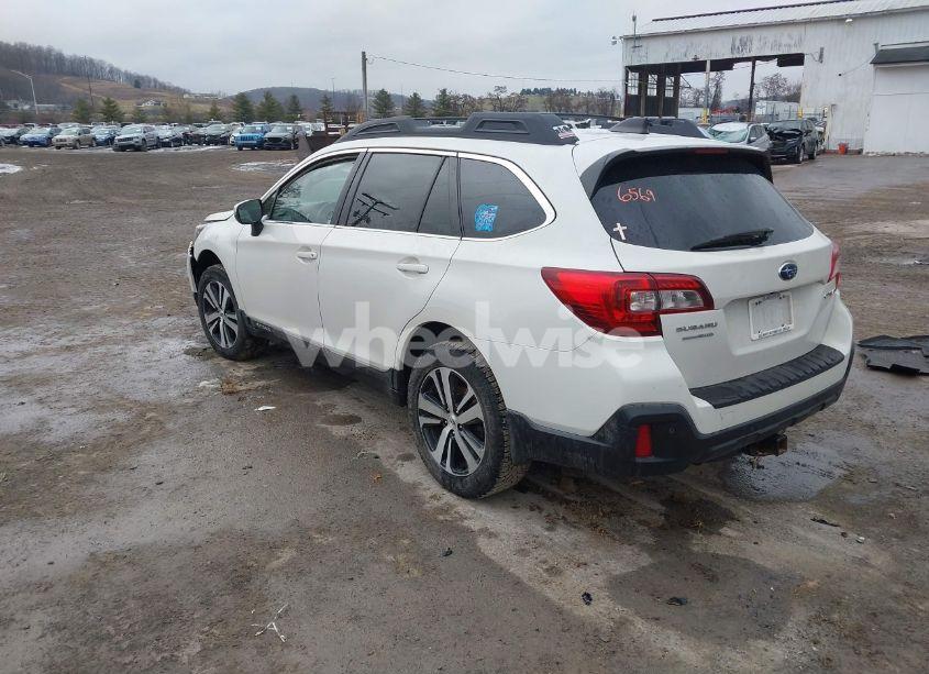 Photo 3 of 2018 Subaru Outback 2.5I LIMITED (VIN 4S4BSANC4J3356569)