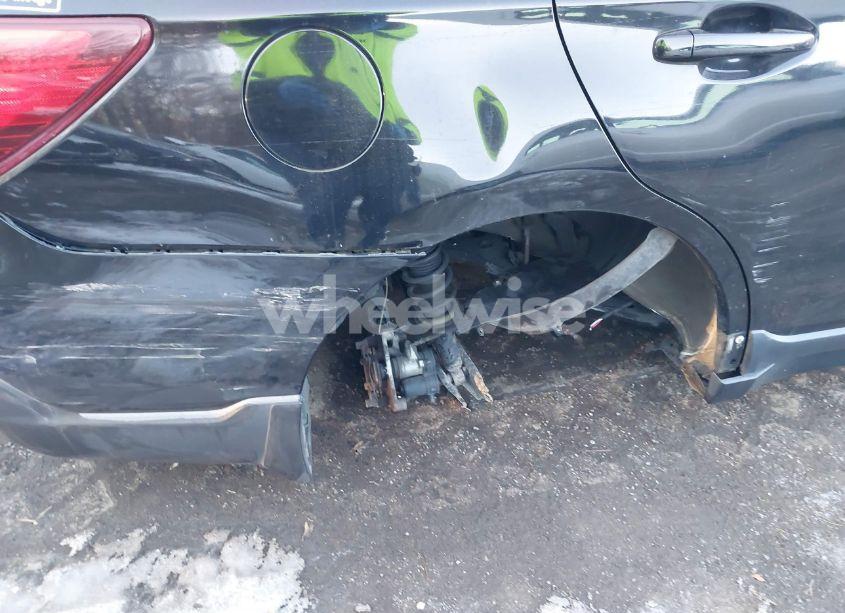 Photo 6 of 2019 Subaru Outback 2.5I LIMITED (VIN 4S4BSANC4K3389640)