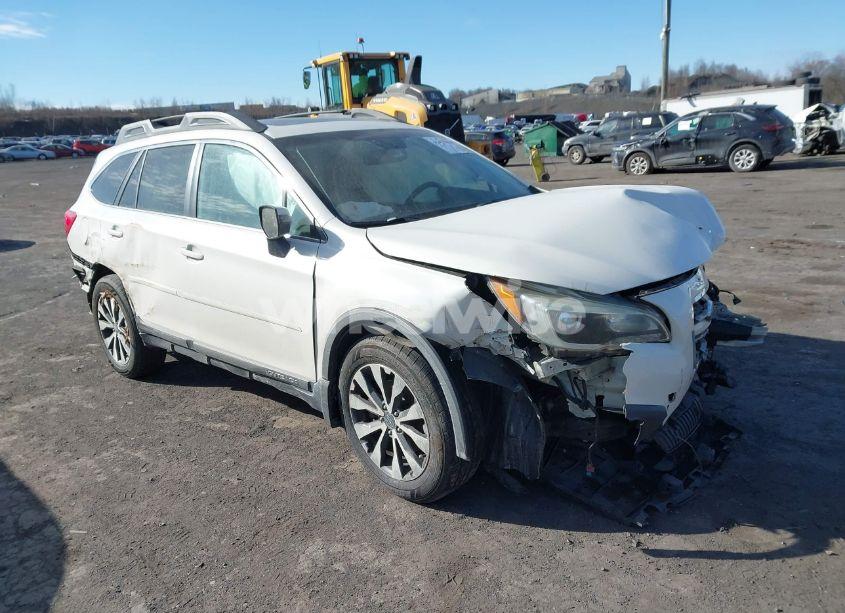 2016 Subaru Outback 2.5I LIMITED (VIN 4S4BSANC5G3206558) main photo