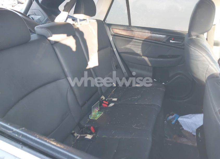 Photo 8 of 2018 Subaru Outback 2.5I LIMITED (VIN 4S4BSANC5J3237364)