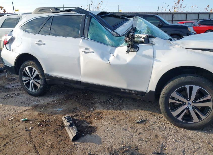 Photo 14 of 2019 Subaru Outback 2.5I LIMITED (VIN 4S4BSANC5K3250889)