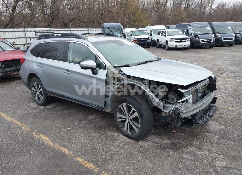 2019 Subaru Outback 2.5I LIMITED (VIN 4S4BSANC5K3297677) main photo