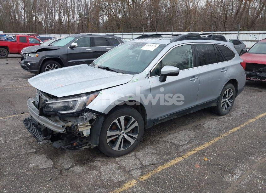 Photo 2 of 2019 Subaru Outback 2.5I LIMITED (VIN 4S4BSANC5K3297677)