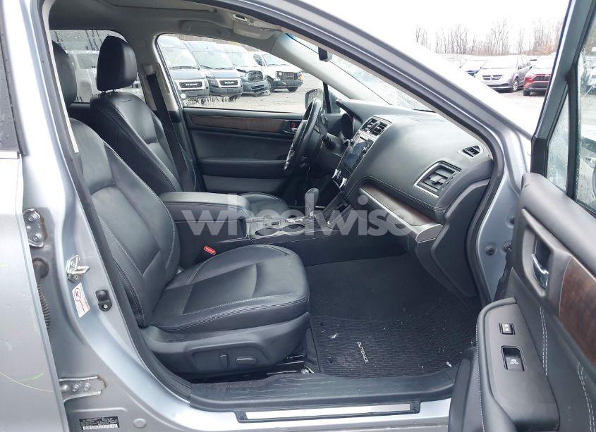 Photo 5 of 2019 Subaru Outback 2.5I LIMITED (VIN 4S4BSANC5K3297677)