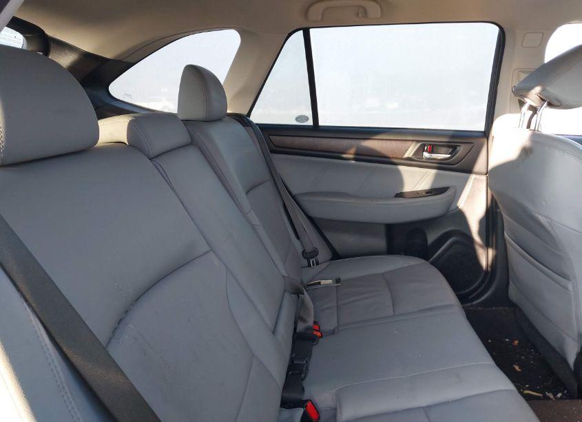 Photo 8 of 2019 Subaru Outback 2.5I LIMITED (VIN 4S4BSANC5K3312629)