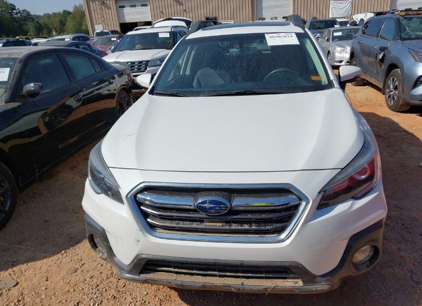 Photo 12 of 2018 Subaru Outback 2.5I LIMITED (VIN 4S4BSANC6J3205877)