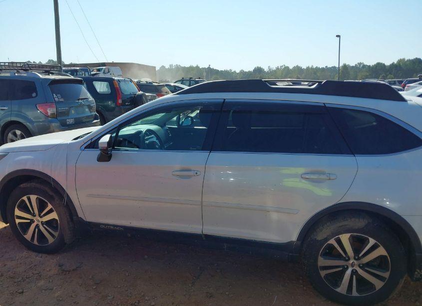 Photo 14 of 2018 Subaru Outback 2.5I LIMITED (VIN 4S4BSANC6J3205877)