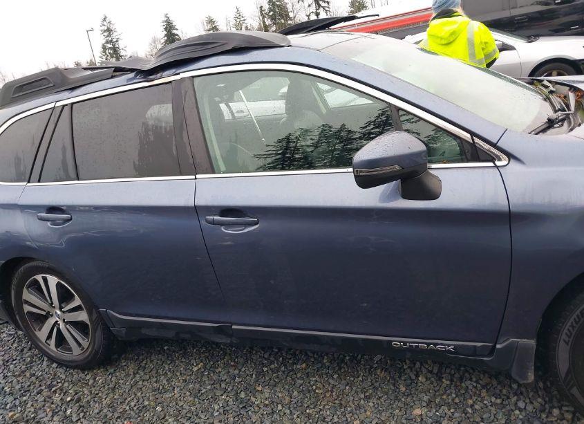 Photo 13 of 2018 Subaru Outback 2.5I LIMITED (VIN 4S4BSANC6J3222985)