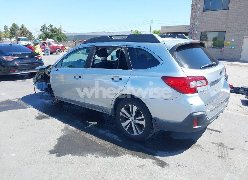 Photo 3 of 2018 Subaru Outback 2.5I LIMITED (VIN 4S4BSANC6J3340812)