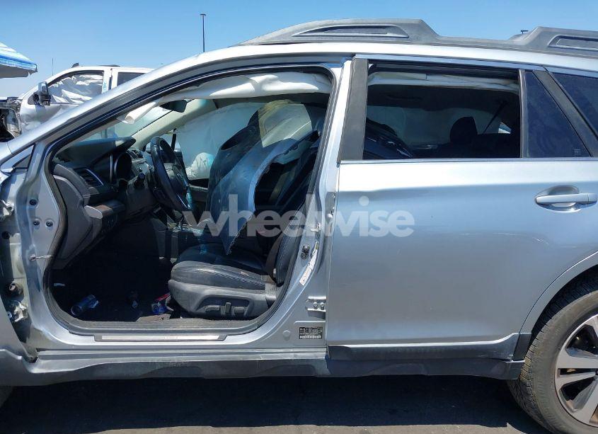 Photo 15 of 2018 Subaru Outback 2.5I LIMITED (VIN 4S4BSANC6J3354807)