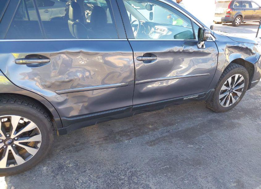 Photo 6 of 2016 Subaru Outback 2.5I LIMITED (VIN 4S4BSANC7G3276739)