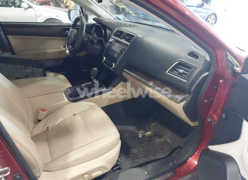 Photo 5 of 2018 Subaru Outback 2.5I LIMITED (VIN 4S4BSANC7J3350751)