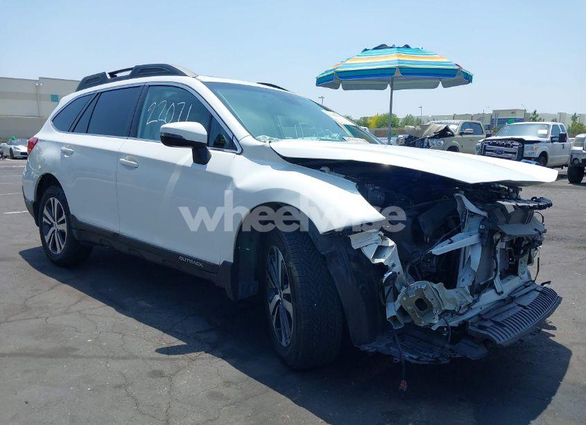 2019 Subaru Outback 2.5I LIMITED (VIN 4S4BSANC7K3378776) main photo