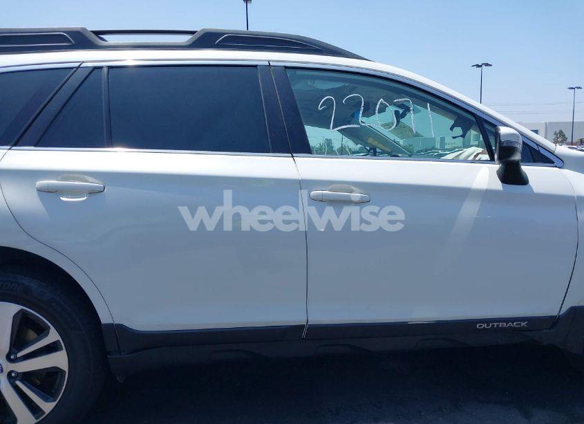 Photo 14 of 2019 Subaru Outback 2.5I LIMITED (VIN 4S4BSANC7K3378776)