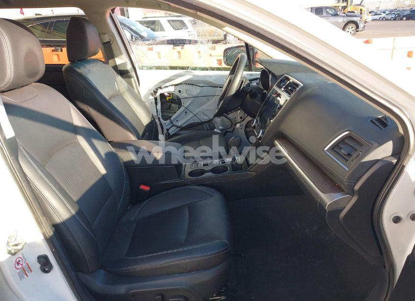 Photo 5 of 2019 Subaru Outback 2.5I LIMITED (VIN 4S4BSANC7K3387543)