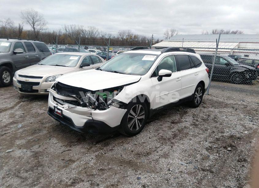 Photo 2 of 2018 Subaru Outback 2.5I LIMITED (VIN 4S4BSANC9J3212144)