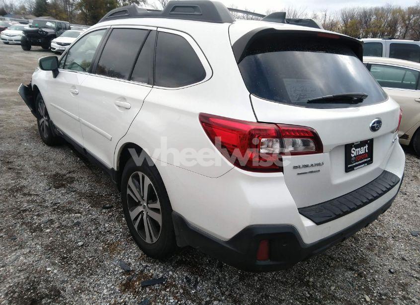 Photo 3 of 2018 Subaru Outback 2.5I LIMITED (VIN 4S4BSANC9J3212144)