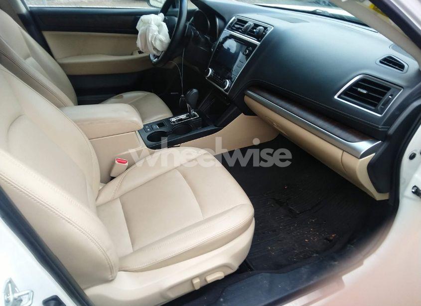 Photo 5 of 2018 Subaru Outback 2.5I LIMITED (VIN 4S4BSANC9J3212144)