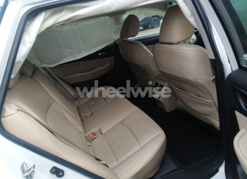 Photo 8 of 2018 Subaru Outback 2.5I LIMITED (VIN 4S4BSANC9J3212144)