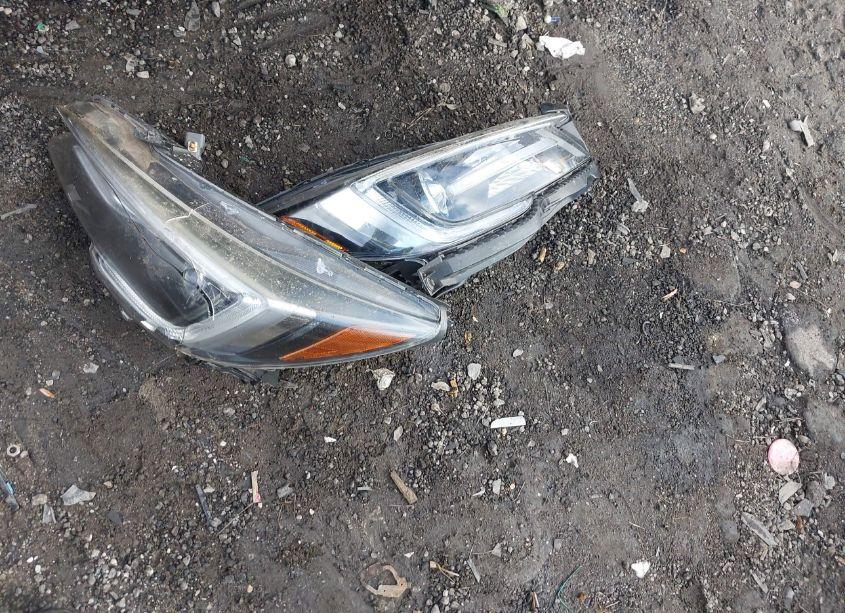 Photo 12 of 2018 Subaru Outback 2.5I LIMITED (VIN 4S4BSANC9J3225475)