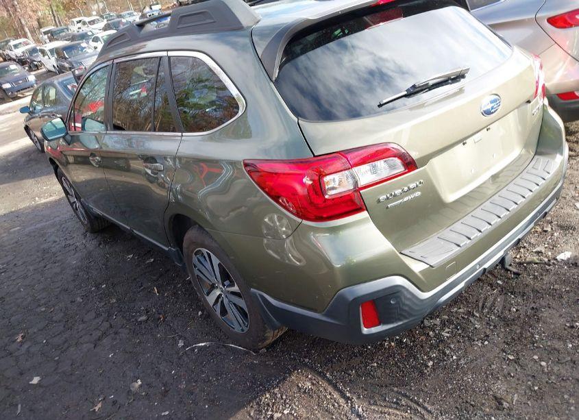 Photo 3 of 2018 Subaru Outback 2.5I LIMITED (VIN 4S4BSANC9J3225475)