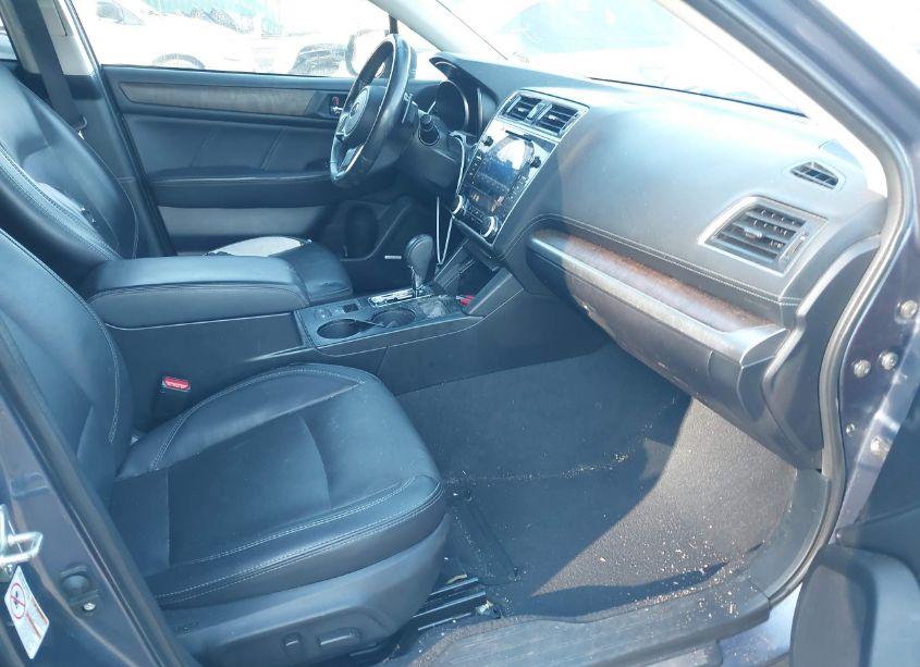 Photo 5 of 2018 Subaru Outback 2.5I LIMITED (VIN 4S4BSANC9J3237710)