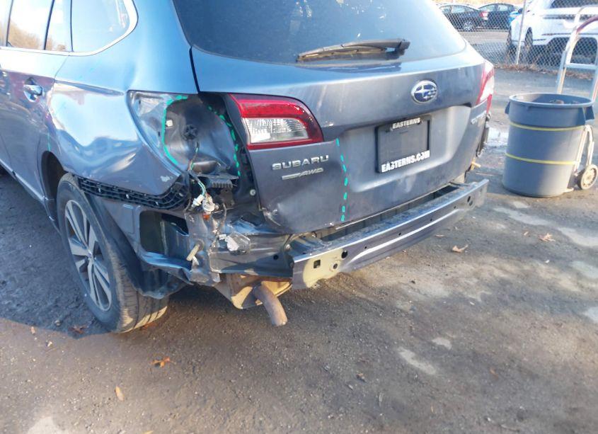 Photo 6 of 2018 Subaru Outback 2.5I LIMITED (VIN 4S4BSANC9J3237710)