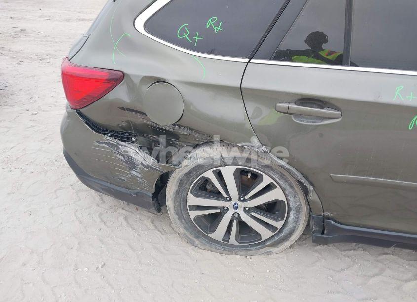 Photo 12 of 2018 Subaru Outback 2.5I LIMITED (VIN 4S4BSANC9J3270061)