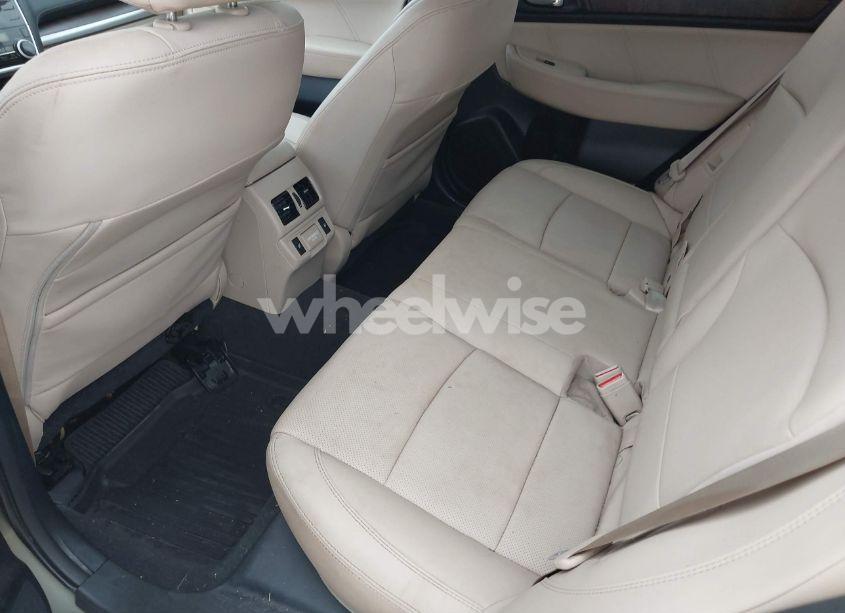 Photo 8 of 2018 Subaru Outback 2.5I LIMITED (VIN 4S4BSANC9J3270061)