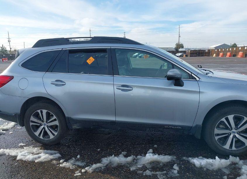 Photo 13 of 2018 Subaru Outback 2.5I LIMITED (VIN 4S4BSANC9J3354123)