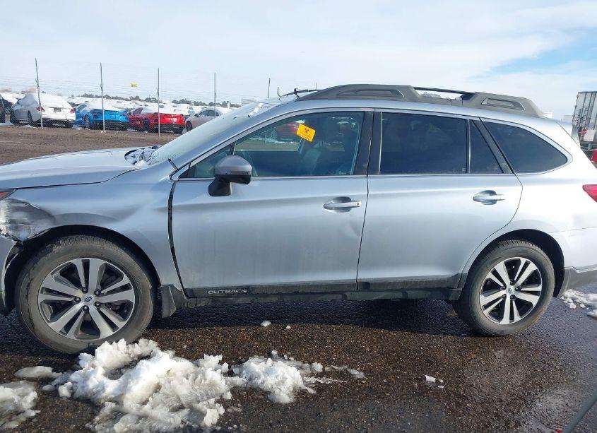 Photo 14 of 2018 Subaru Outback 2.5I LIMITED (VIN 4S4BSANC9J3354123)