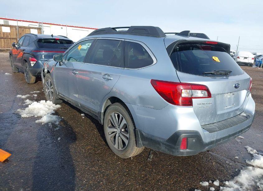 Photo 3 of 2018 Subaru Outback 2.5I LIMITED (VIN 4S4BSANC9J3354123)