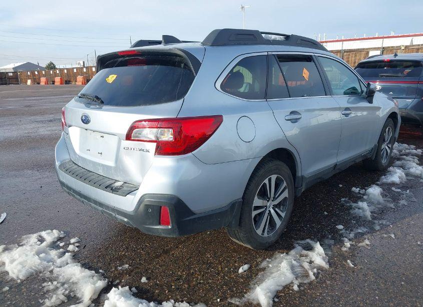 Photo 4 of 2018 Subaru Outback 2.5I LIMITED (VIN 4S4BSANC9J3354123)