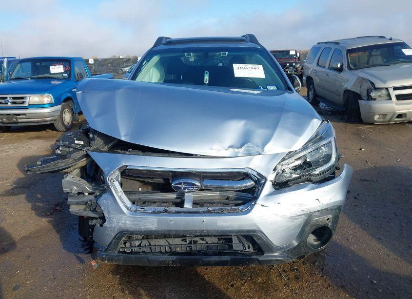 Photo 12 of 2018 Subaru Outback 2.5I LIMITED (VIN 4S4BSANC9J3363727)